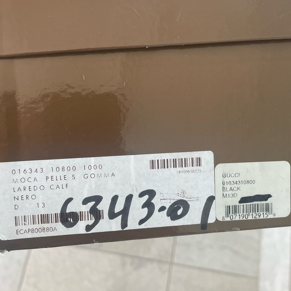 GUCCI CLASSIC Purchased At Saks Years Ago
Have Been StordIn Box In Cedar Closet… - Picture 5 of 6